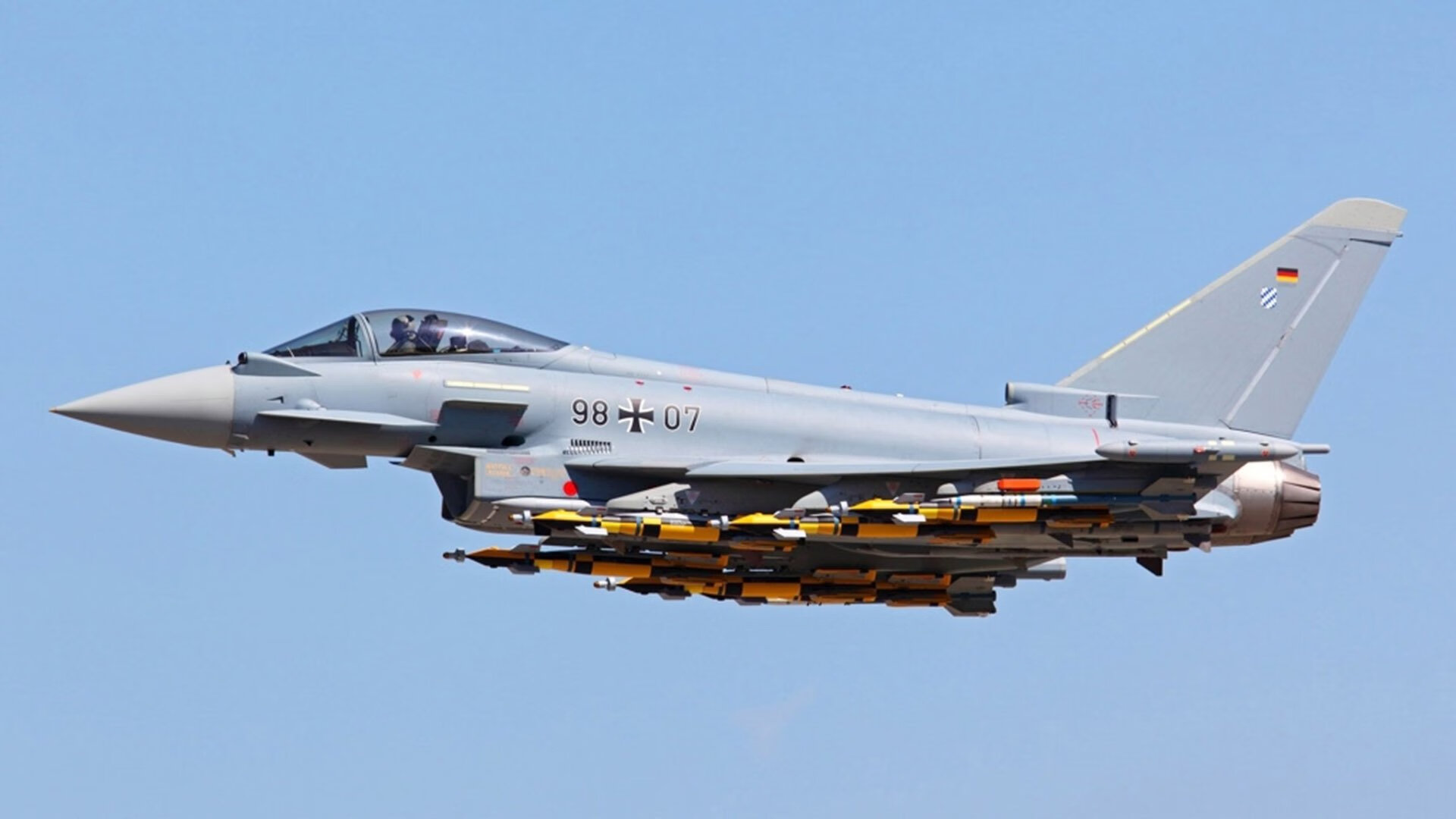 开云体育-_快船迎战劲敌，拼尽全力争取胜利_，快船比赛集锦