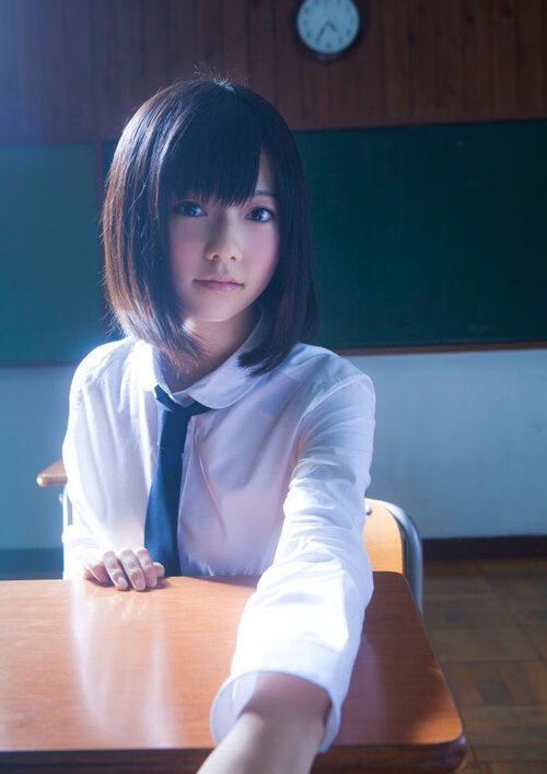 开云·Kaiyun网页版-瑞士女足队员团结一心，齐心协力向前进