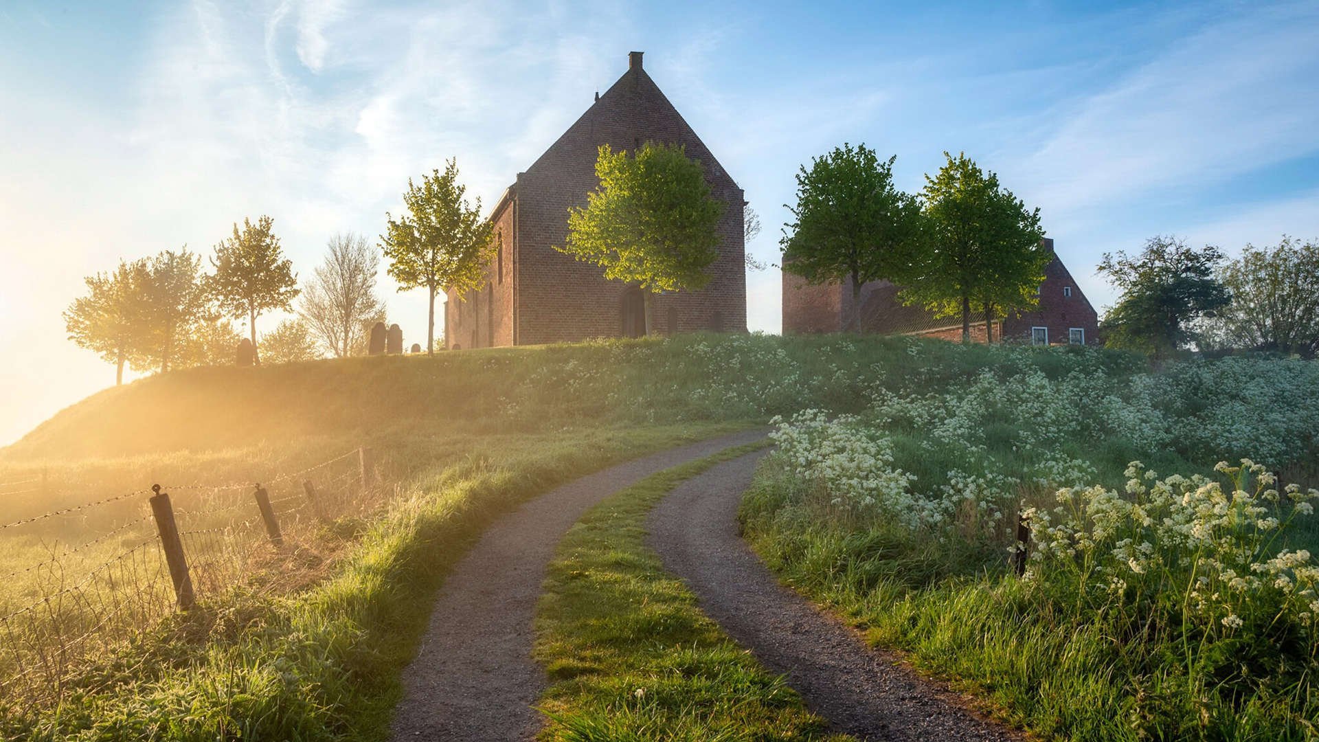 开云体育-快节奏防守策略是否易引发轮转错位问题,快节奏,慢节奏